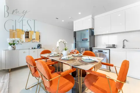 Spice of Sophistication in a 2 Bedroom Downtown Views II BMG-APT-322 — photo 5